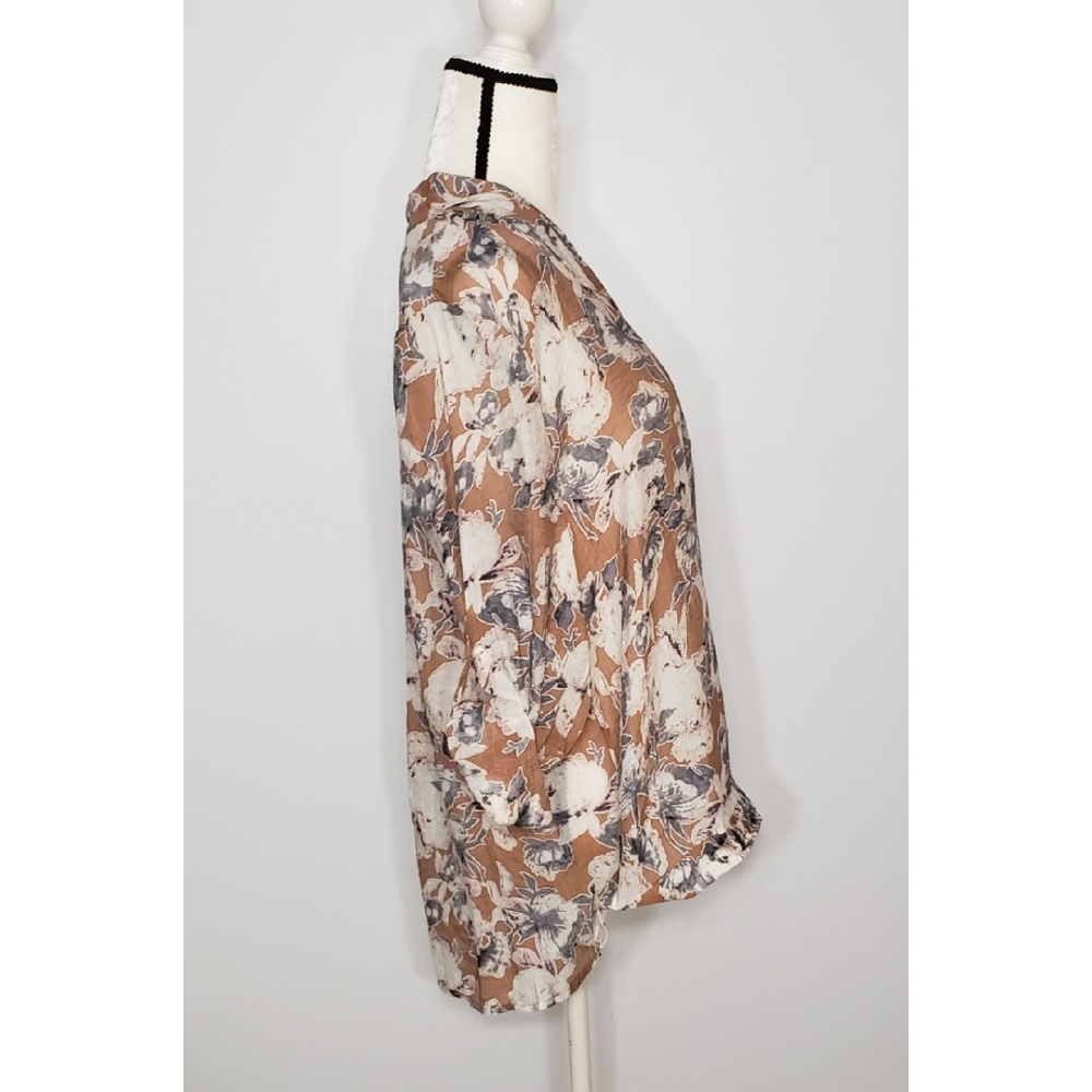 CLAIRE FLORAL FAUX WRAP TOP - Picture 7 of 8